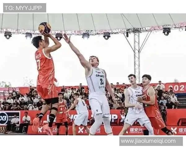 中国男篮迎战捷克队全力争胜展现实力与团队合作精神 中国男篮迎战捷克队全力争胜展现实力与团队合作精神