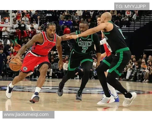 快船与凯尔特人激战加时赛绝杀瞬间引爆全场激情